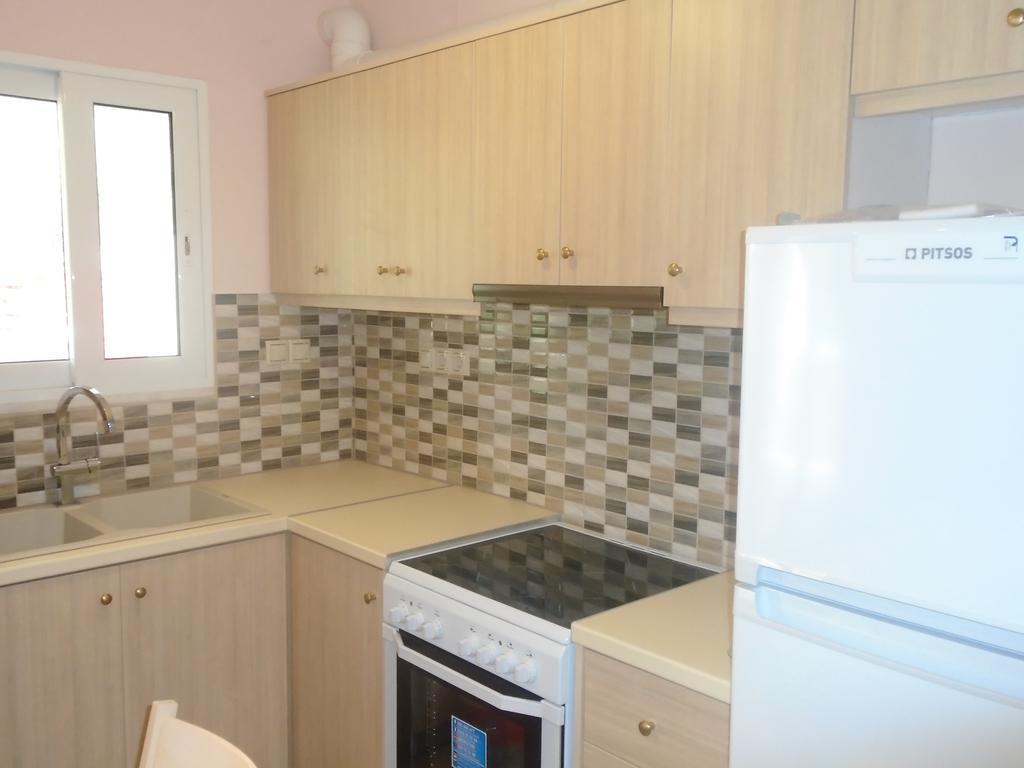 Socrates Family Apartments Kalligoni Esterno foto